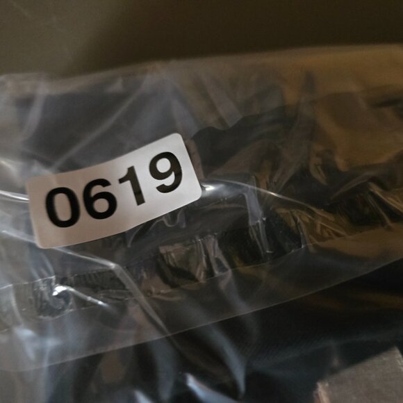 Buck Mason Shirt Mens Medium Black Button Up Long Sleeve Pocket Rayon Casual - Picture 12 of 12